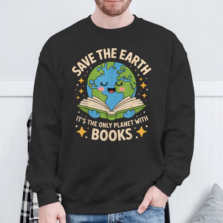 Planet With Books Reader Reading Environmentalist Earth Day Sweatshirt Gifts for Old Men