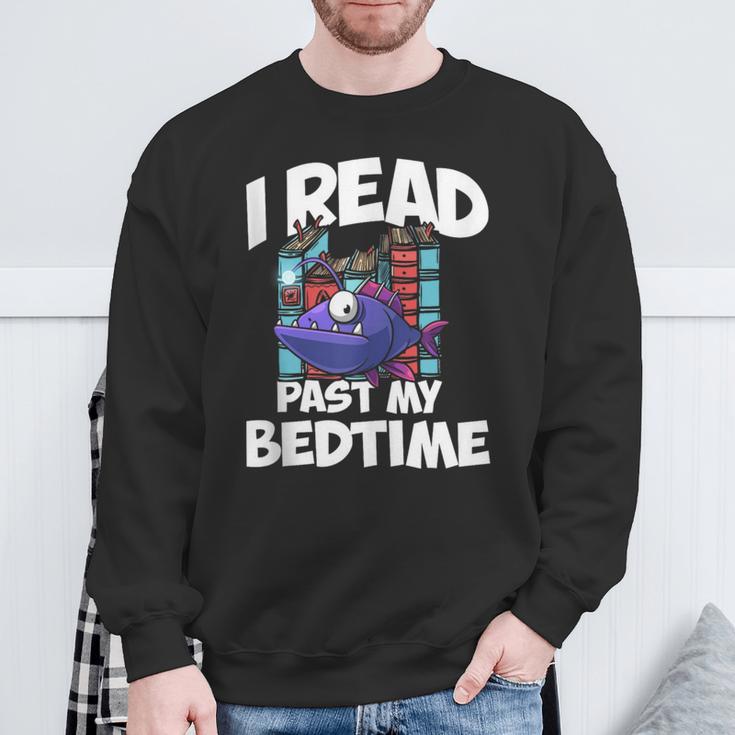I Read Past My Bedtime Book Bookworm Sweatshirt Gifts for Old Men