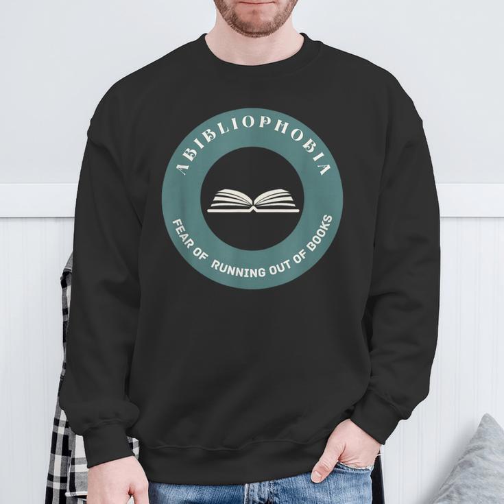 Vintage Abibliophobia Definition Bookworms Book Lovers Sweatshirt Gifts for Old Men