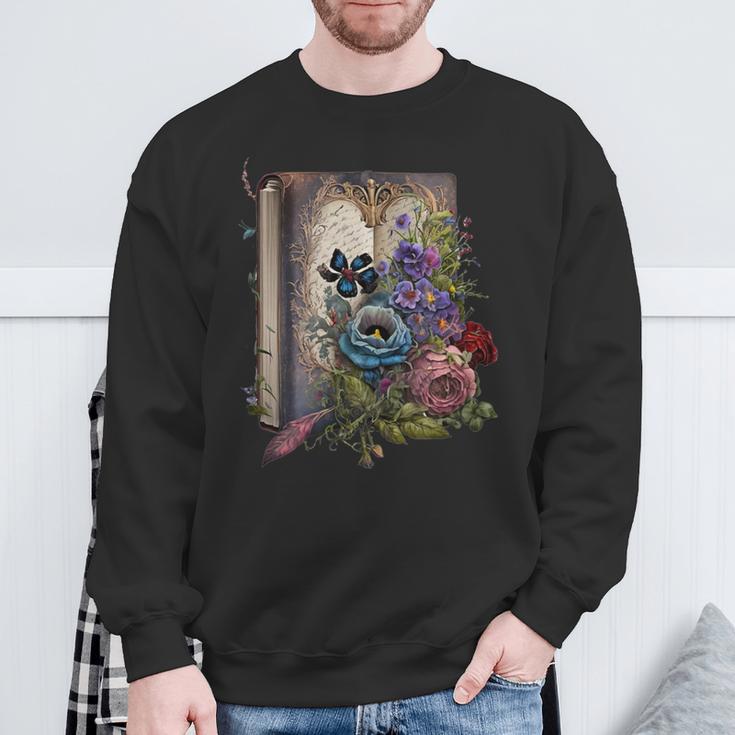 Wildflower Summer Floral Book Horror Gothic Graphic Sweatshirt Gifts for Old Men Wildflower Summer Floral Book Horror Gothic Graphic Sweatshirt Gifts for Old Men