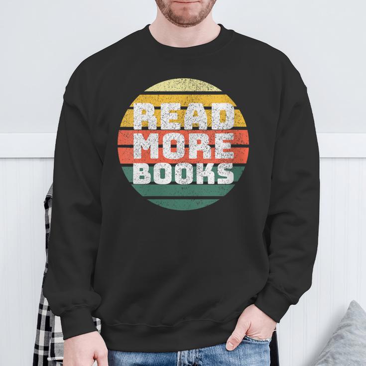 Women's Read More Books Retro Vintage Book Lover Sweatshirt Gifts for Old Men