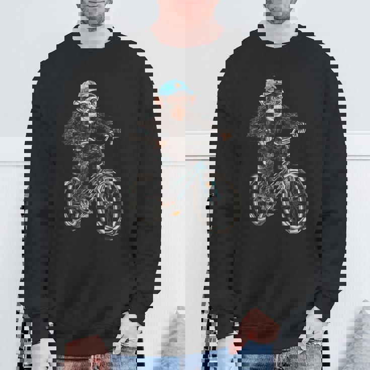 モンキー ライディング バイク ヴィンテージ 自転車 バイカー エイプ チンパンジー スウェットシャツ 高齢者への贈り物