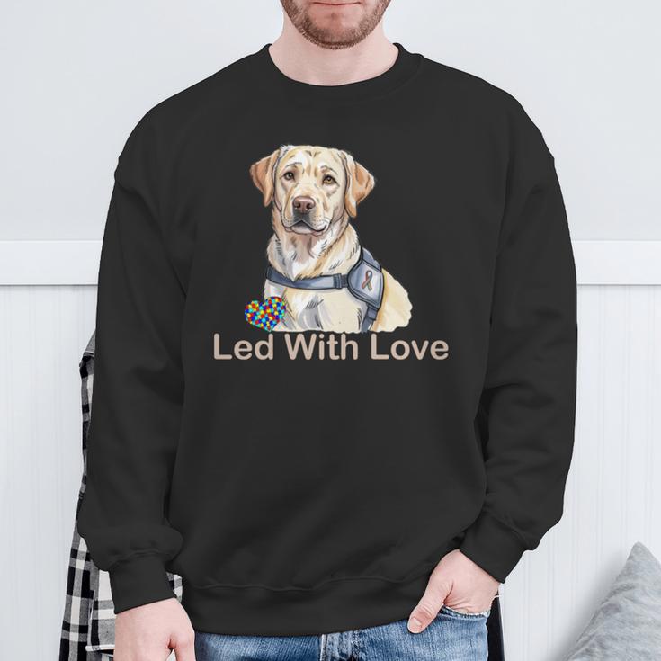 自閉症啓発サポート犬ラブラドールのニューロダイバーシティ 長袖tシャツ スウェットシャツ 高齢者への贈り物