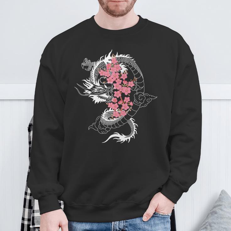 龍 日本の桜文化 長袖tシャツ スウェットシャツ 高齢者への贈り物