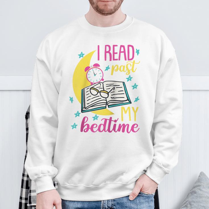 Book Reading I Read Past My Bedtime Raglan Baseball Tee Sweatshirt Gifts for Old Men
