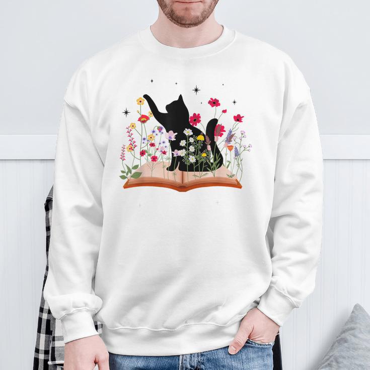 Cat Kitten Wildflower Book Pet Owner Librarian Sweatshirt Gifts for Old Men