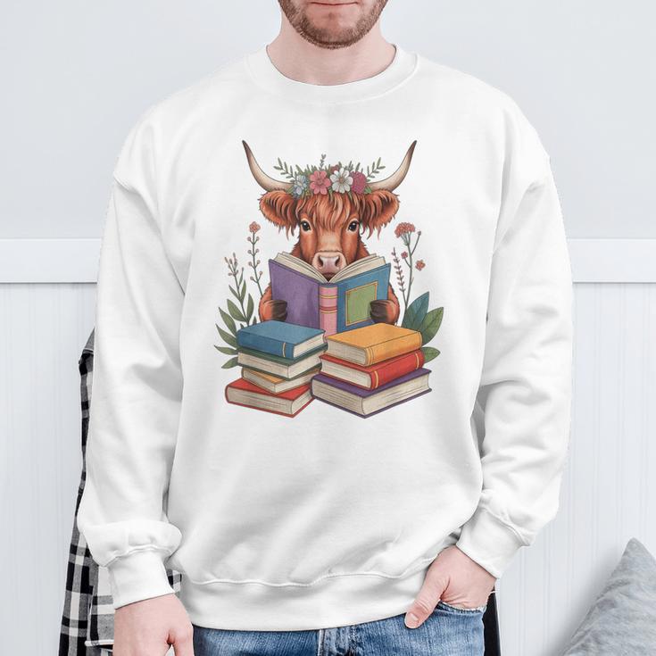 Cute Highland Cow With Book Floral Bookworm Librarian Book Sweatshirt Gifts for Old Men