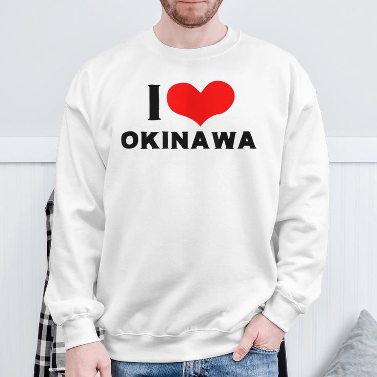 I Love Okinawa 愛 ハート 沖縄 沖縄県 日本 お土産 かわいい おしゃれ スウェットシャツ 高齢者への贈り物