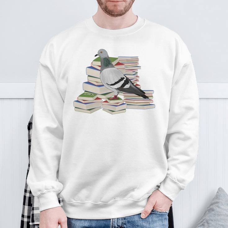 Pigeon Birds And Books Reading Bird Watching Bookworm Sweatshirt Gifts for Old Men