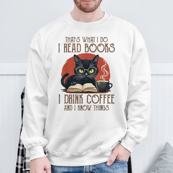 i Read Books And i Know Things Cat Reading Coffee Sweatshirt Gifts for Old Men