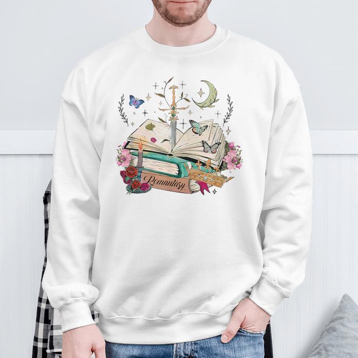 Romantasy Dark Romance Fantasy Reader Book Lover Reading Sweatshirt Gifts for Old Men