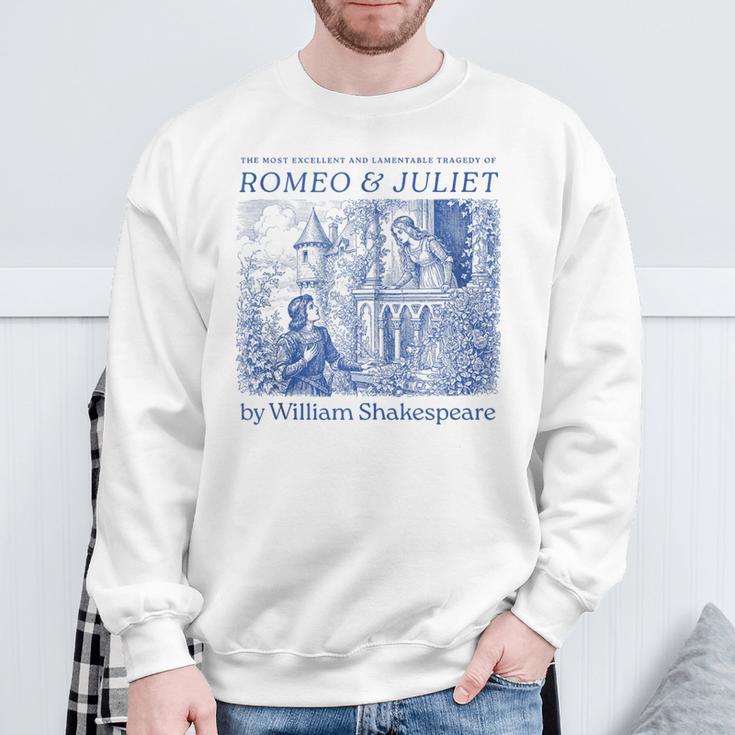 Romeo Juliet Shakespeare Hamlet Book Lover Bookworm Cute Sweatshirt Gifts for Old Men Romeo Juliet Shakespeare Hamlet Book Lover Bookworm Cute Sweatshirt Gifts for Old Men