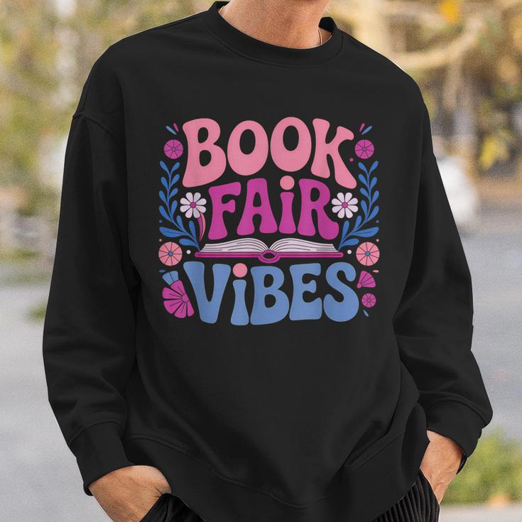 Book Fair Vibes Retro Teacher Reading Lovers Librarian Sweatshirt Gifts for Him