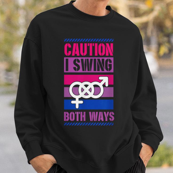 Caution Iwing Both Ways バイセクシャル プライド ジョーク スウェットシャツ 彼への贈り物