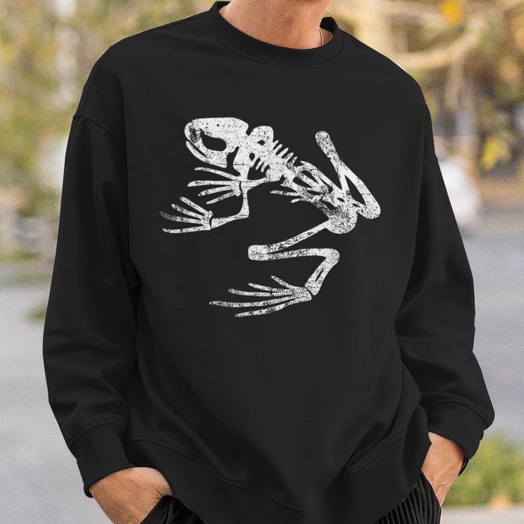Frogman Bonefrog アンティーク調ホワイトプリント スウェットシャツ 彼への贈り物