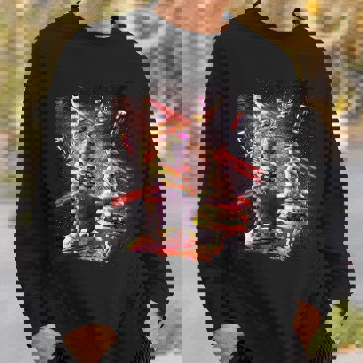 Galaxy Laser Cat On Burger -Pace Cheeseburger Cats スウェットシャツ 彼への贈り物