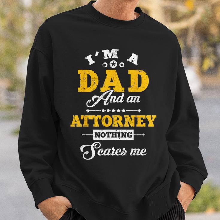 I'm Dad And Attorney Fun Happy 父の日 スウェットシャツ 彼への贈り物