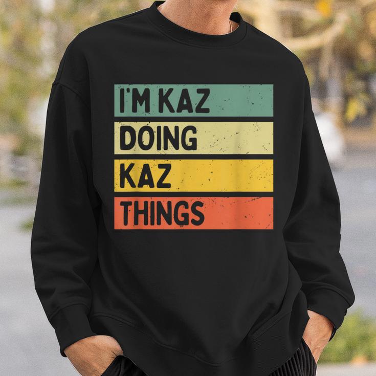 I'm Kaz Doing Kaz Things 面白い名言 スウェットシャツ 彼への贈り物