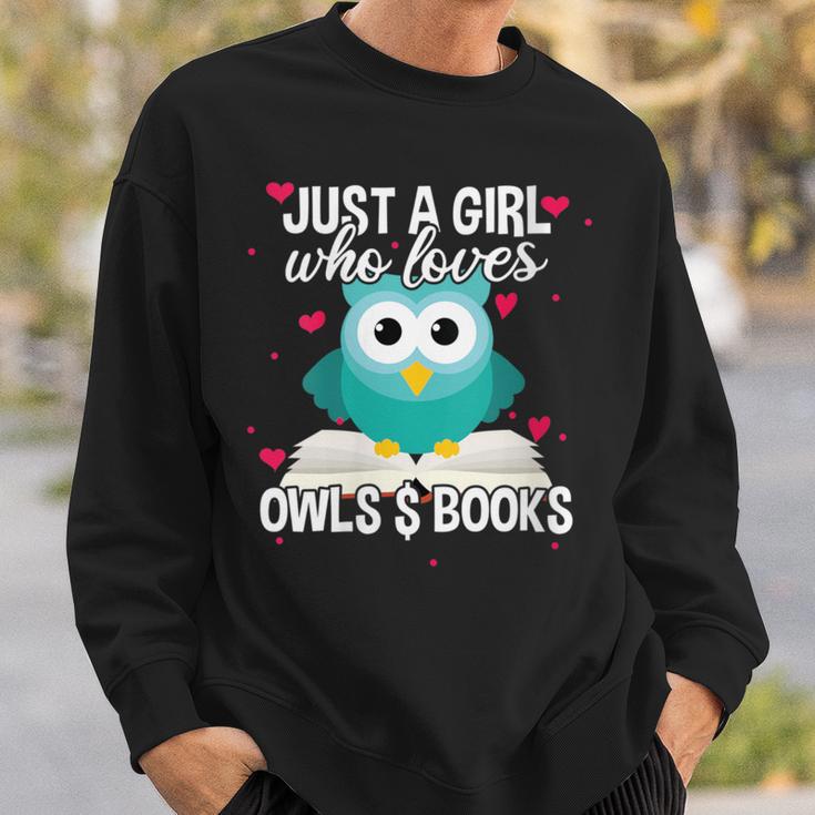 Just A Girl Who Loves Owls And Books Cute Bookworm Sweatshirt Gifts for Him Just A Girl Who Loves Owls And Books Cute Bookworm Sweatshirt Gifts for Him
