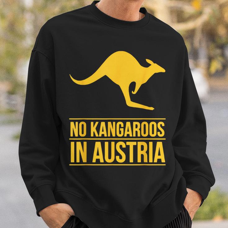 No Kangaroos In Austria スウェットシャツ 彼への贈り物