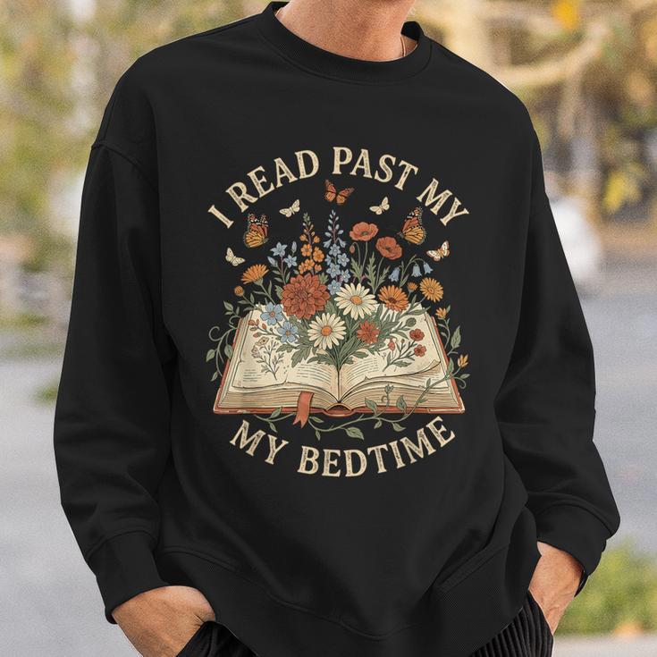 I Read Past My Bedtime Floral Book Lover Bookworm Sweatshirt Gifts for Him I Read Past My Bedtime Floral Book Lover Bookworm Sweatshirt Gifts for Him