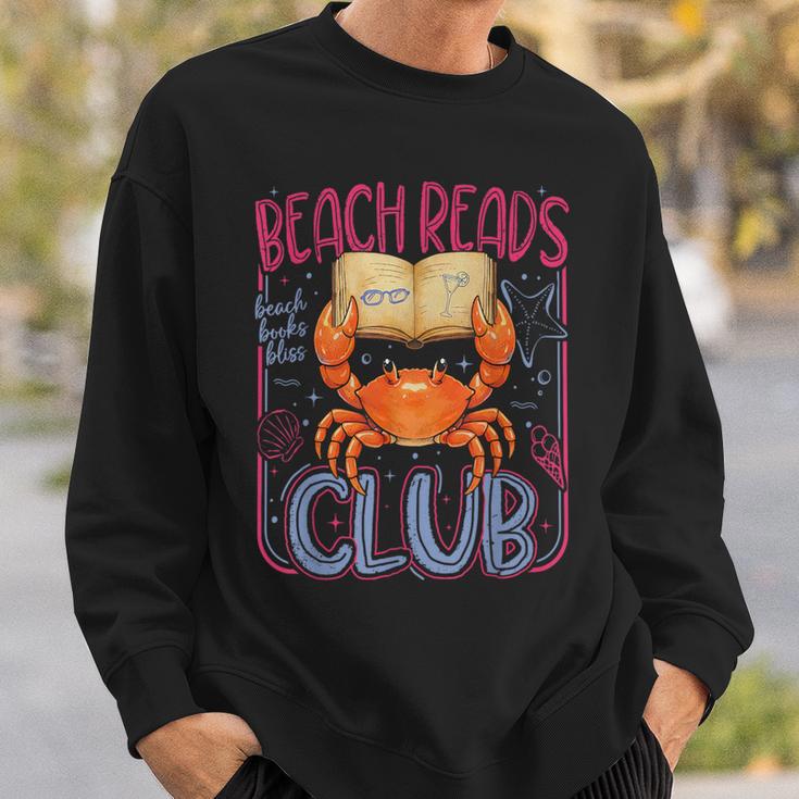 Retro Beach Reads Club Crab Summer Vacation Book Girl Hawaii Sweatshirt Gifts for Him Retro Beach Reads Club Crab Summer Vacation Book Girl Hawaii Sweatshirt Gifts for Him