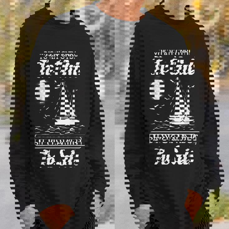 インスピレーションを与えるセーリングの引用句 航海風と帆のデザイン。 スウェットシャツ 彼への贈り物