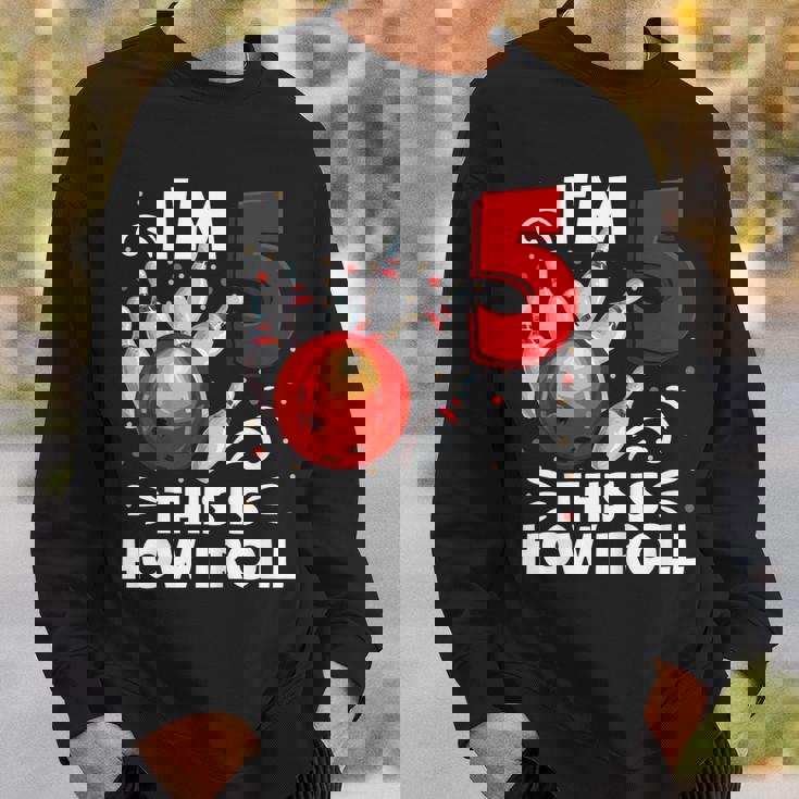 キッズ 5歳の誕生日 男の子 ボウリング This Is How I Roll 5歳 スウェットシャツ 彼への贈り物