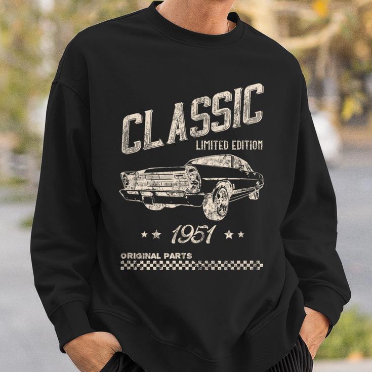 クラシック 1951 限定版 ヴィンテージ レトロ 車 誕生日 スウェットシャツ 彼への贈り物