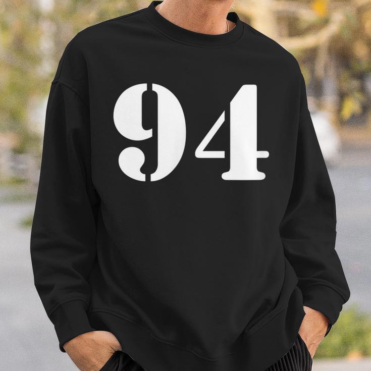 ナインティフォー 数字 94 ナンバー スウェットシャツ 彼への贈り物
