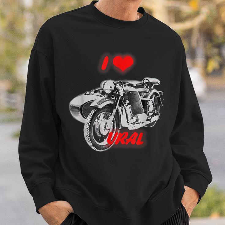 ロシアのレトロなオートバイ愛好家のためのi Love Ural スウェットシャツ 彼への贈り物