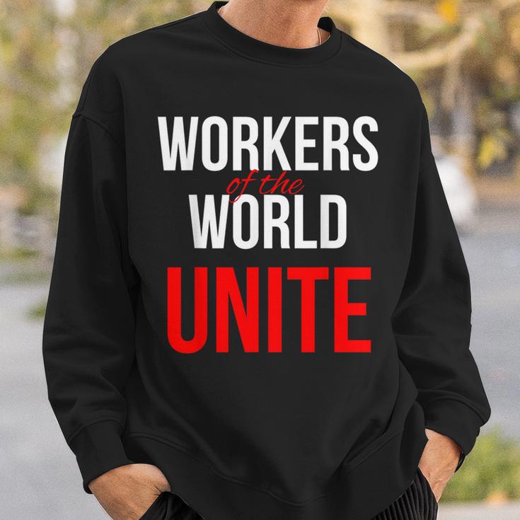 万国の労働者団結せよ スウェットシャツ 彼への贈り物