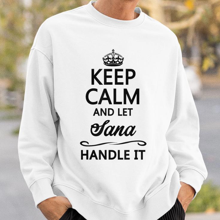 Keep Calm And Letana Handle It 面白い名前ギフト スウェットシャツ 彼への贈り物