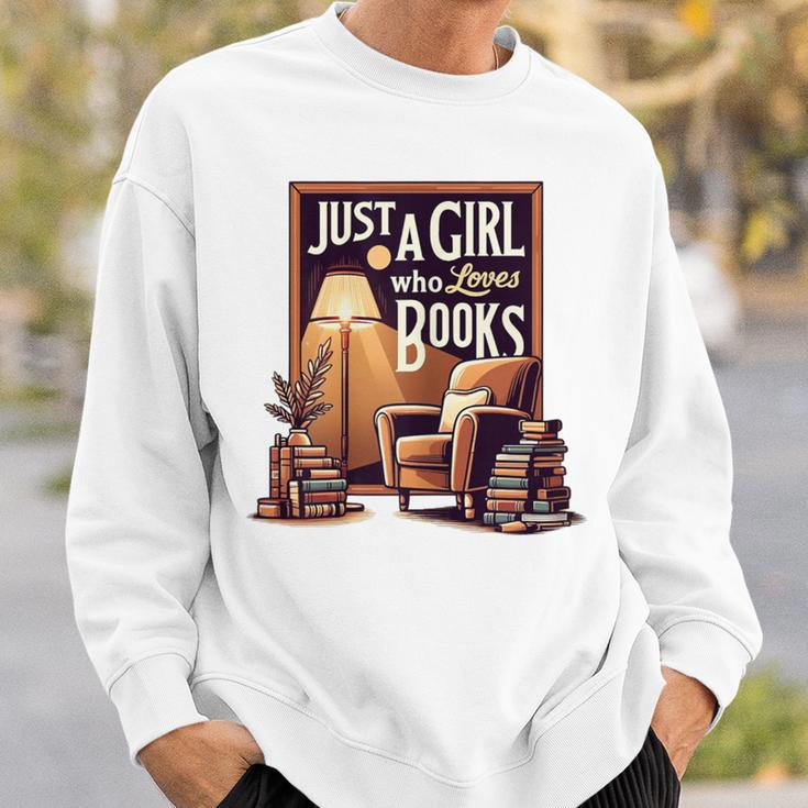 Vintage Just A Girl Who Loves Books Retro Bookworm Reader Sweatshirt Gifts for Him Vintage Just A Girl Who Loves Books Retro Bookworm Reader Sweatshirt Gifts for Him