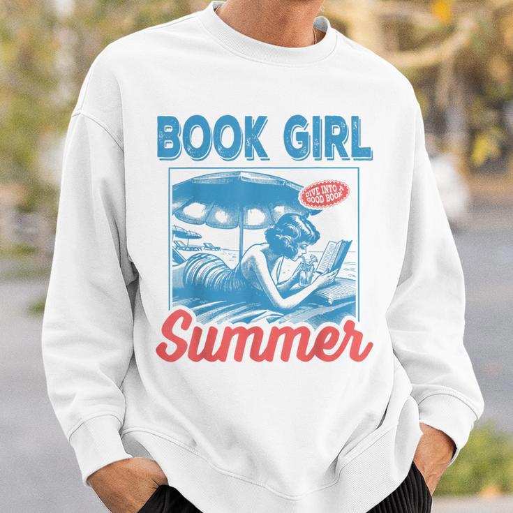 Women Retro Book Girl Summer Bookish Vacation Reader Sweatshirt Gifts for Him
