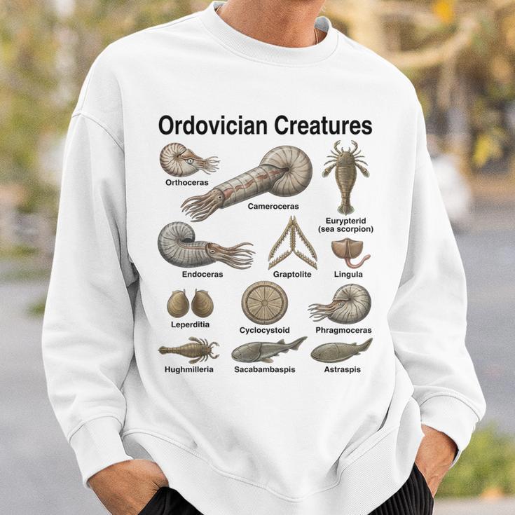 オルドビス紀の生き物 古生物学 古代海洋生物 スウェットシャツ 彼への贈り物