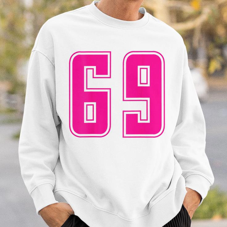 ピンク色背番号 69 チーム短大スポーツピンク色背番号付きユニフォーム スウェットシャツ 彼への贈り物