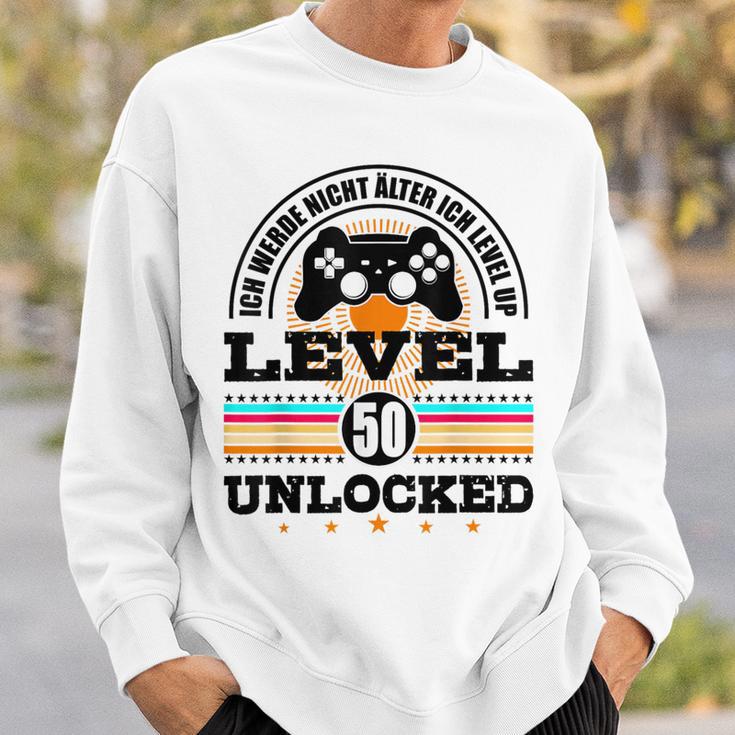レベル50 I Will Not Older I Level Up 50Th Birthday スウェットシャツ 彼への贈り物
