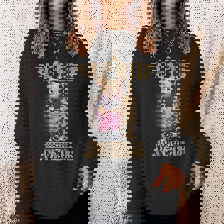 1934年4月 92歳の誕生日 92歳のテディベア Being Awesome スウェットシャツ 彼女への贈り物