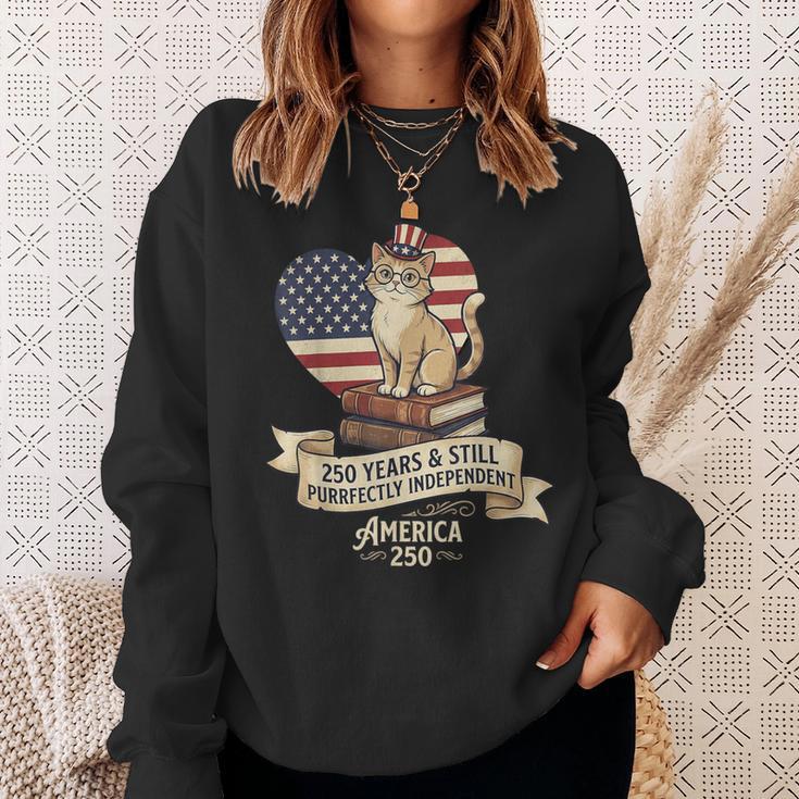 250 Anniversary USA Shirt Book Cute Cat 4th Of July Sweatshirt Gifts for Her