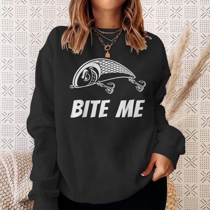 Bite Me フィッシングルアー グラフィックイメージ スカル フィッシュ スケルトン メンズ スウェットシャツ 彼女への贈り物