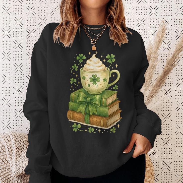 Book Lover St Patricks Day Teacher Cosy Librarycore Sweatshirt Gifts for Her
