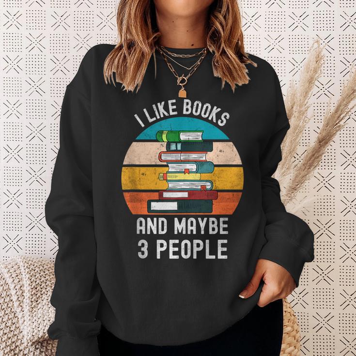 I Like Books And Maybe 3 People Vintage Retro Book Lover Sweatshirt Gifts for Her I Like Books And Maybe 3 People Vintage Retro Book Lover Sweatshirt Gifts for Her