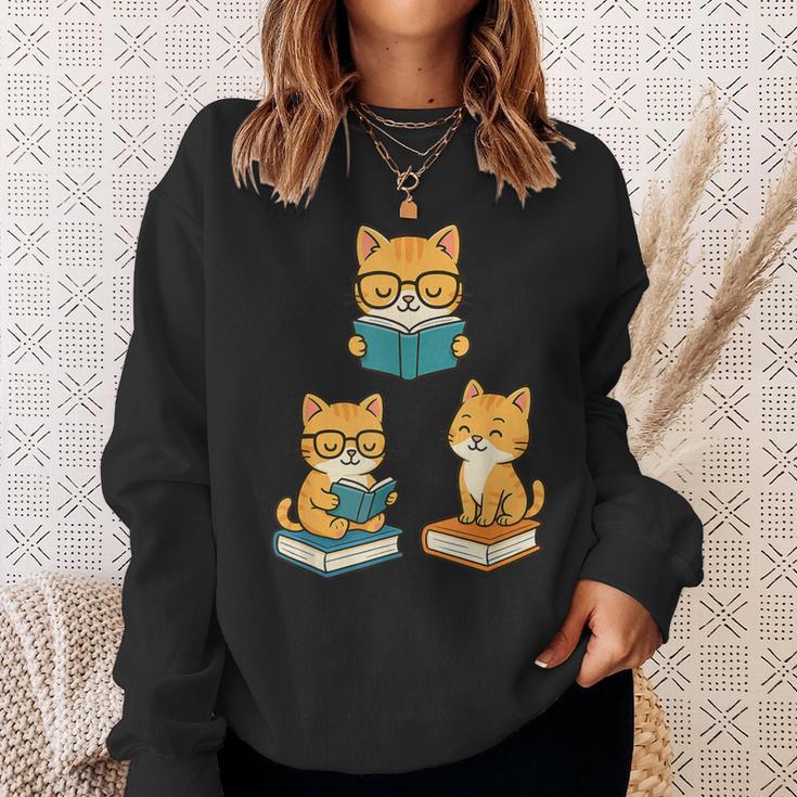 Cats Reading Book Lover Reading Bookworm Reader Sweatshirt Gifts for Her