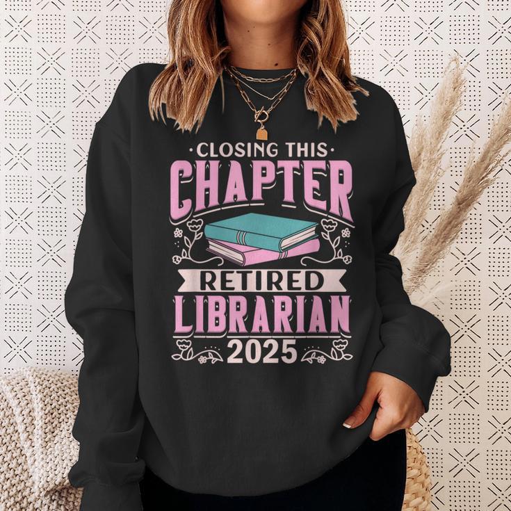 Closing This Chapter Retired Librarian 2025 Book Retirement Sweatshirt Gifts for Her