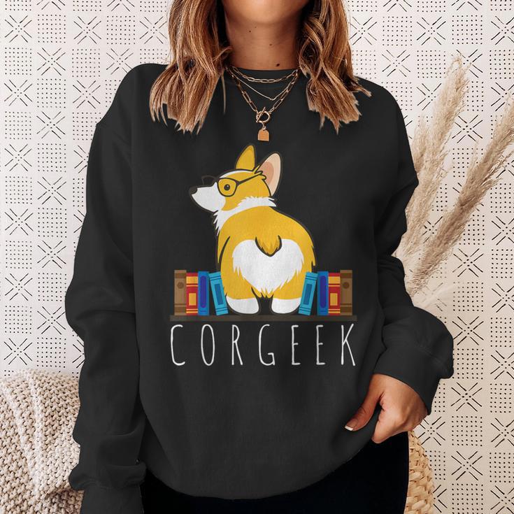 Corgi Corgeek Book Nerd Geek Dog Shirt T-Shirt Sweatshirt Gifts for Her Corgi Corgeek Book Nerd Geek Dog Shirt T-Shirt Sweatshirt Gifts for Her