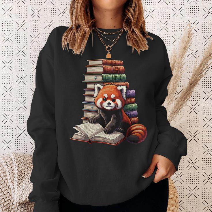 Cute Red Panda Reading Book Animal Bookworm Sweatshirt Gifts for Her