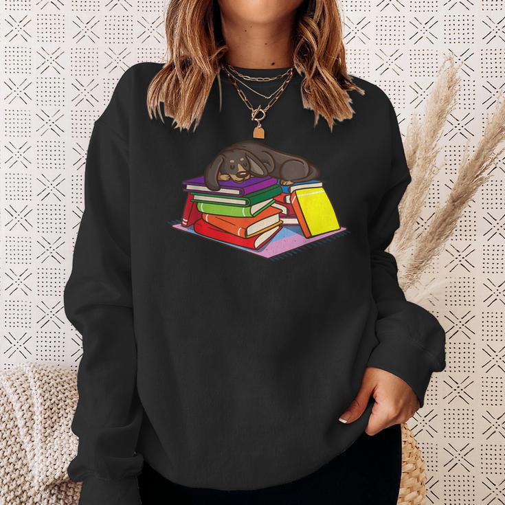 Dachshund Book Reading Lovers Bookworm Girls Teachers Sweatshirt Gifts for Her