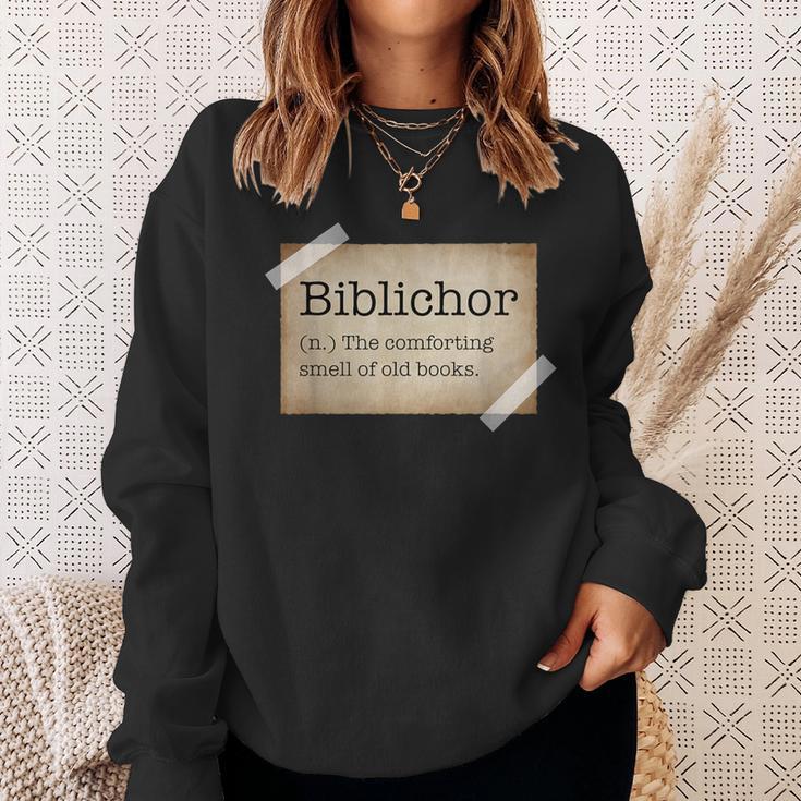 Dark Academia Aesthetic Biblichor Old Vintage Books Lover Sweatshirt Gifts for Her