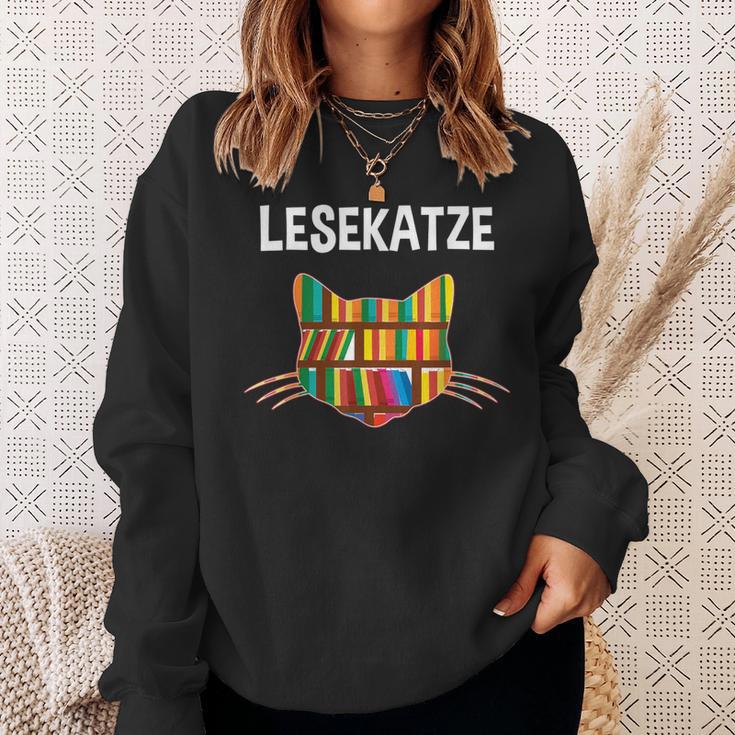 Die Tut Nix Die Will Nur Books Reading Reading Cat Men Women Kids Sweatshirt Gifts for Her